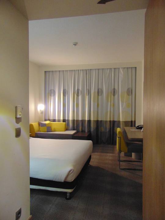 Zimmer Rexan International Hotel