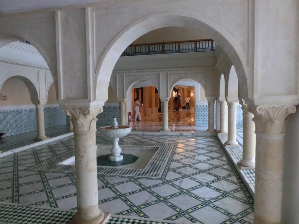 Zum Hallenbad und Massage B. Oceana Hotel & Spa