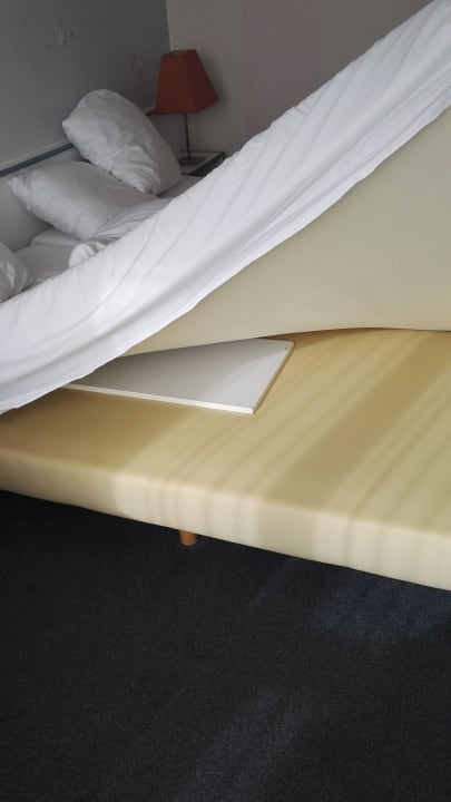 Brett unter Matratze Center Parcs Park Nordseeküste