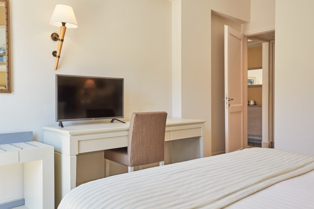 Zimmer Giannoulis - Grand Bay Beach Resort