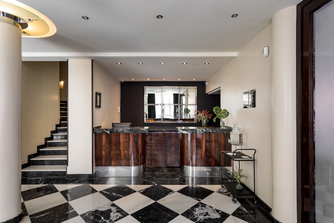 Lobby Room Mate Larios