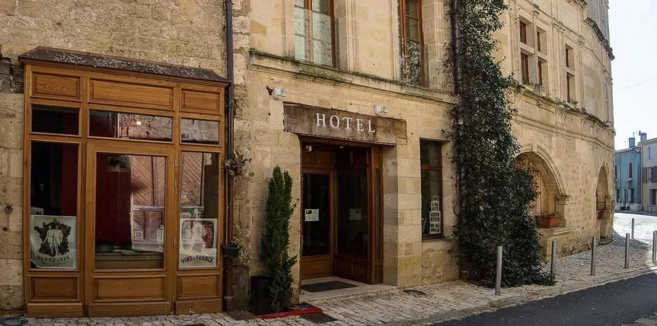 Façade Hotel + salon de thé Hotel Les Feuilles d'Acanthe