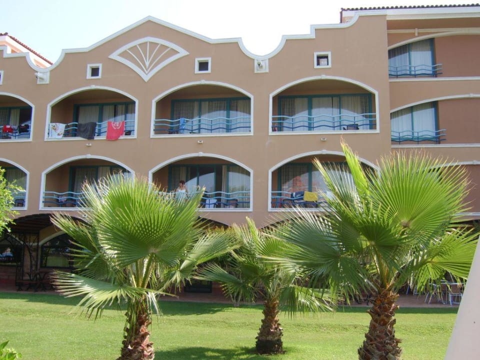 Bungalows in der großen Gartenanlage Sirene Belek Hotel