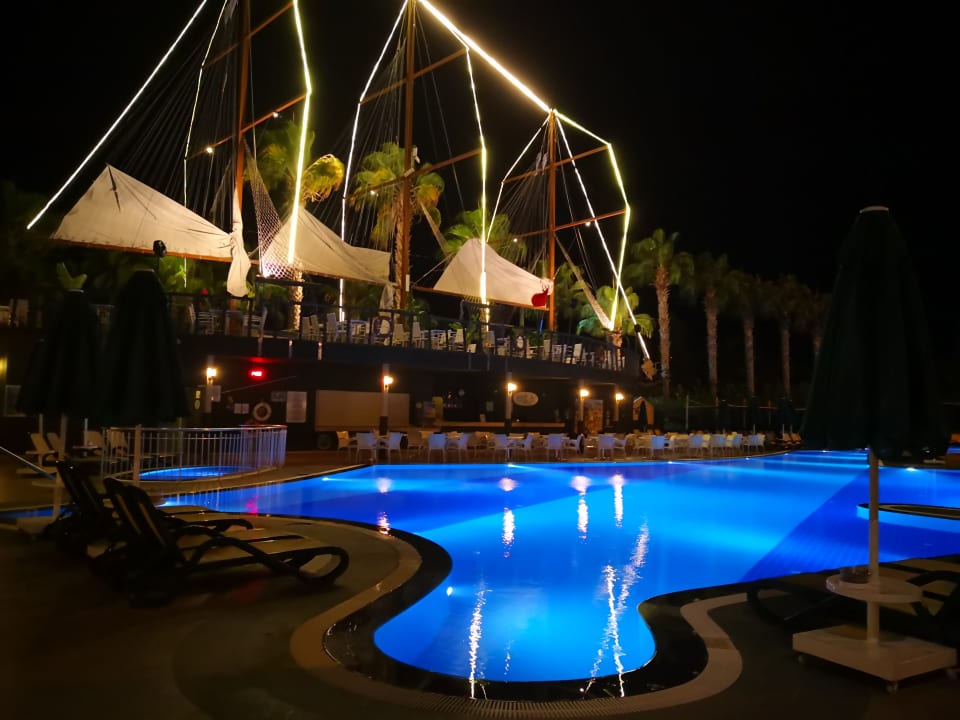 Pool Can Garden Resort