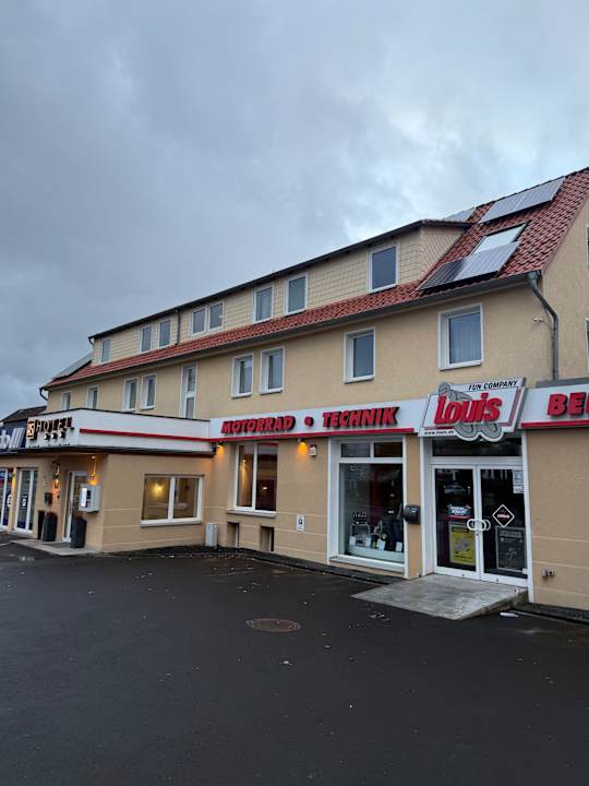 Außenansicht AS Hotel