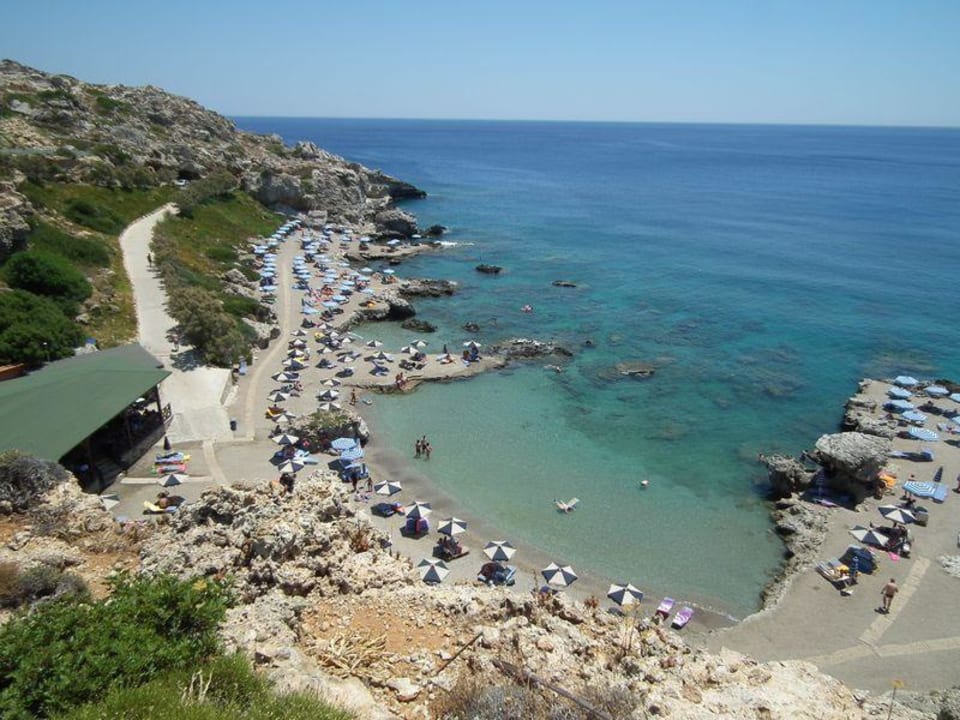 Hotel-Strand mit Beachbar Hotel Kalithea Horizon Royal