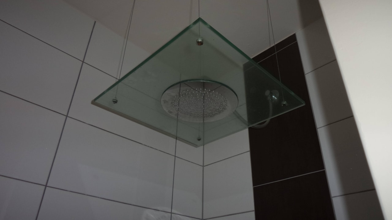 Dusche im Bad Tropical Islands Resort