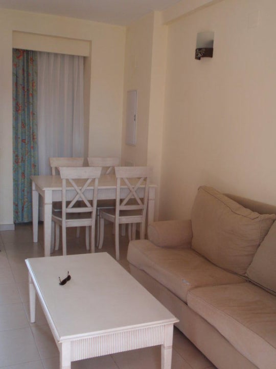 Wohnzimmer Ilunion Sancti Petri