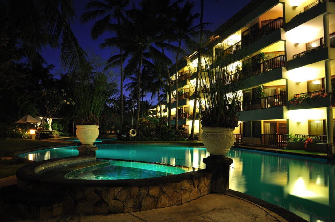 Pool The Laguna A Luxury Collection Resort & Spa