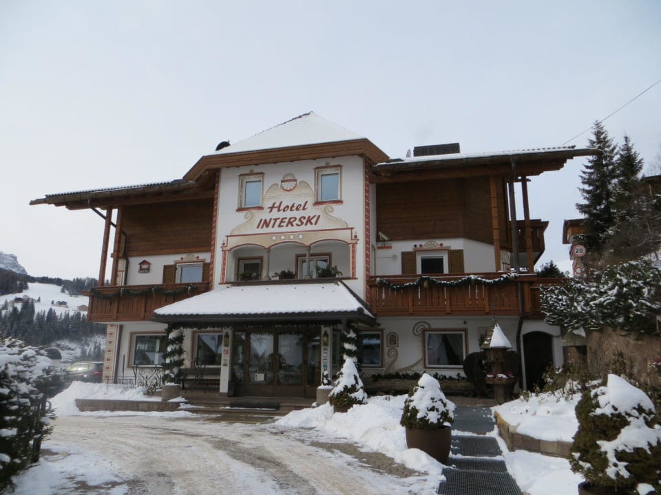 Zufahrt zum Hotel Hotel Interski