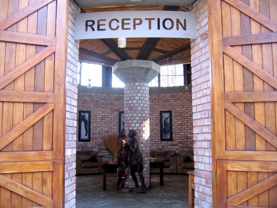 Lobby Etosha Village