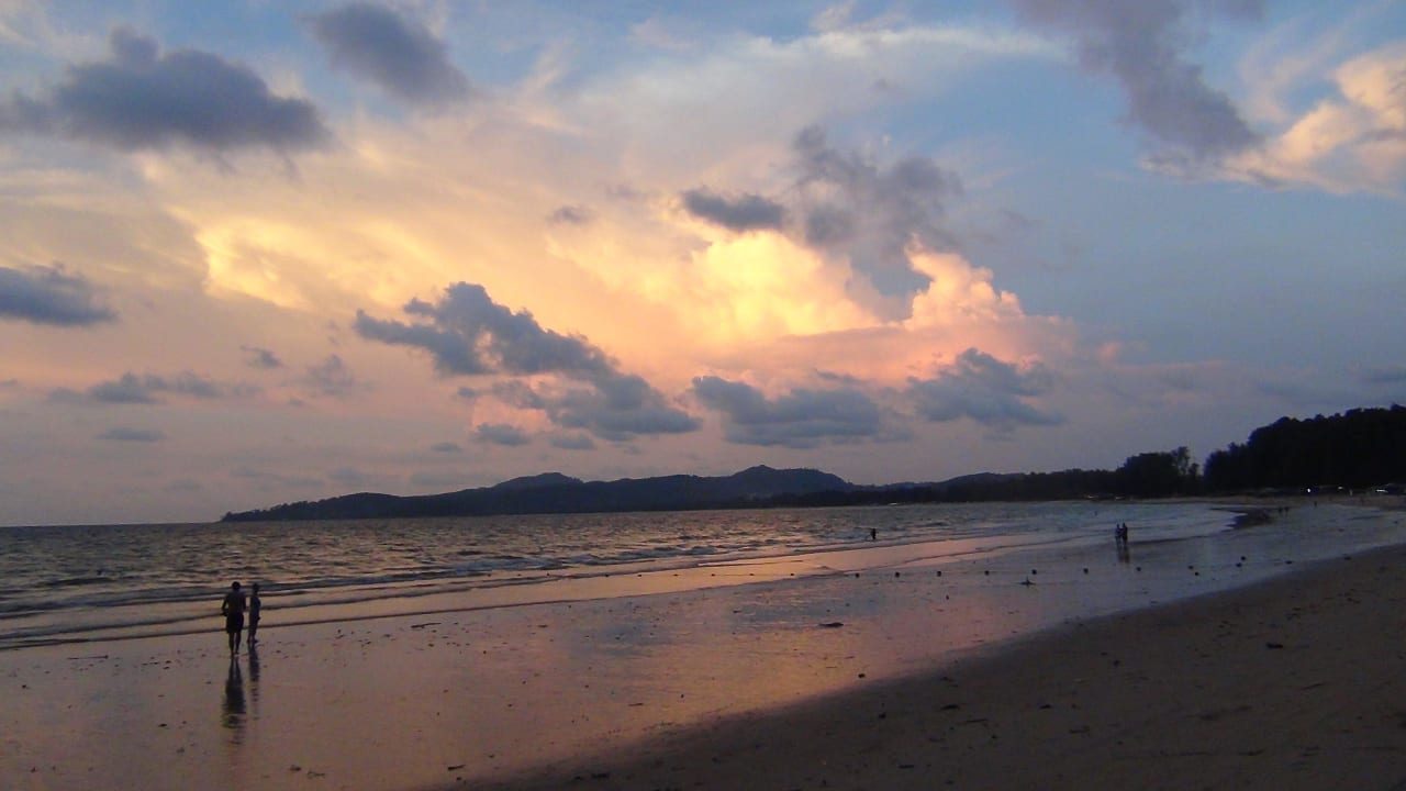 Sonnenuntergang am Hotel-Strand Best Western Premier Bangtao Beach Resort & Spa