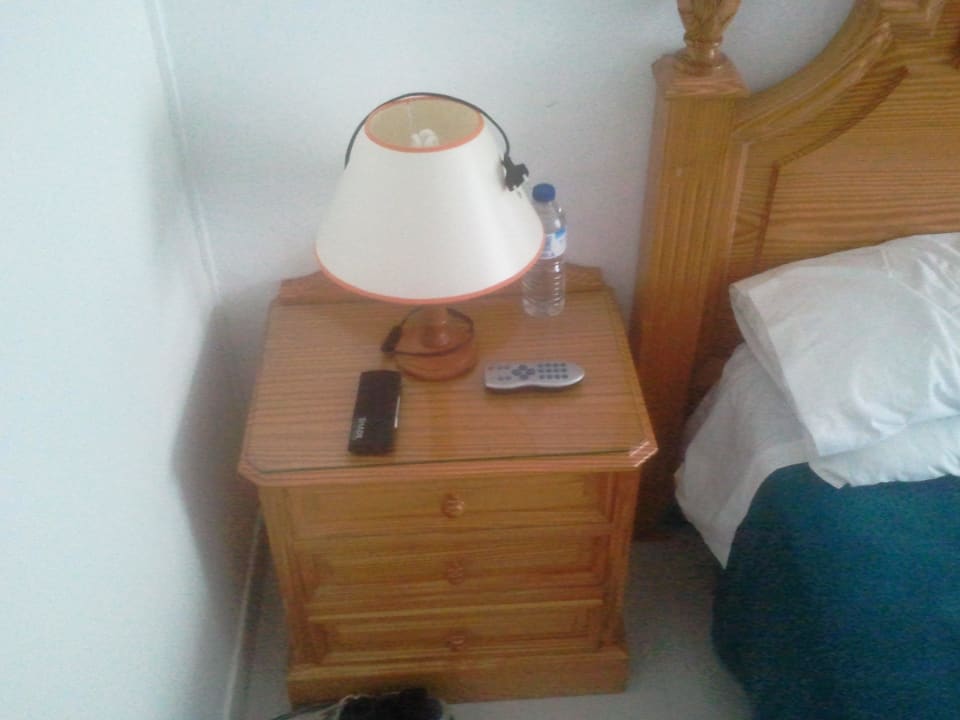 Nachttischlampe ohen Steckdose Hotel Riu Oliva Beach Resort