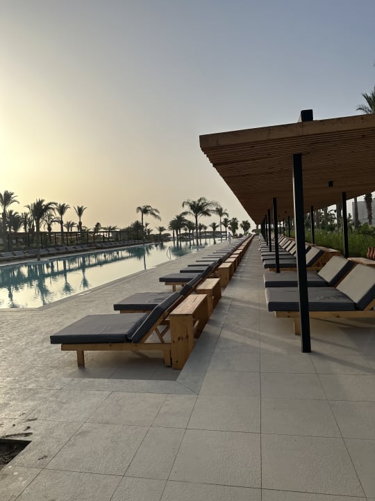 Pool Serry Beach Resort