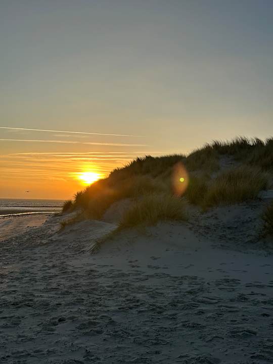 Außenansicht Hotel Strand am Königshafen