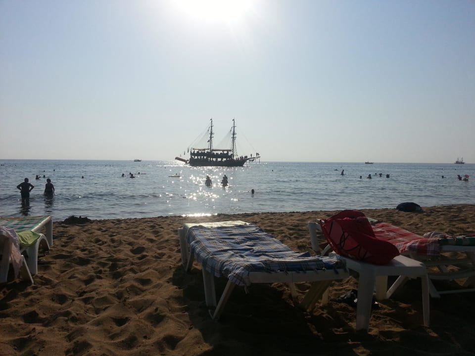 Der Strand ist einfach traumhaft nur Sand  Hotel Arabella World