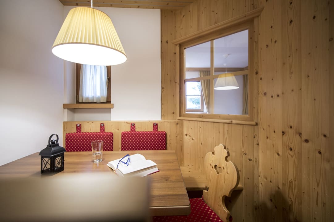 Zimmer Post Alpina - Family Mountain Chalets