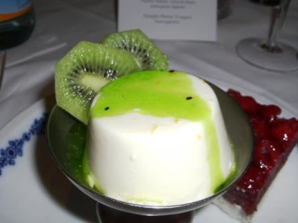 Das hab ich mir vom Nachtischbuffet ausgesucht Hotel Villa Kastelruth