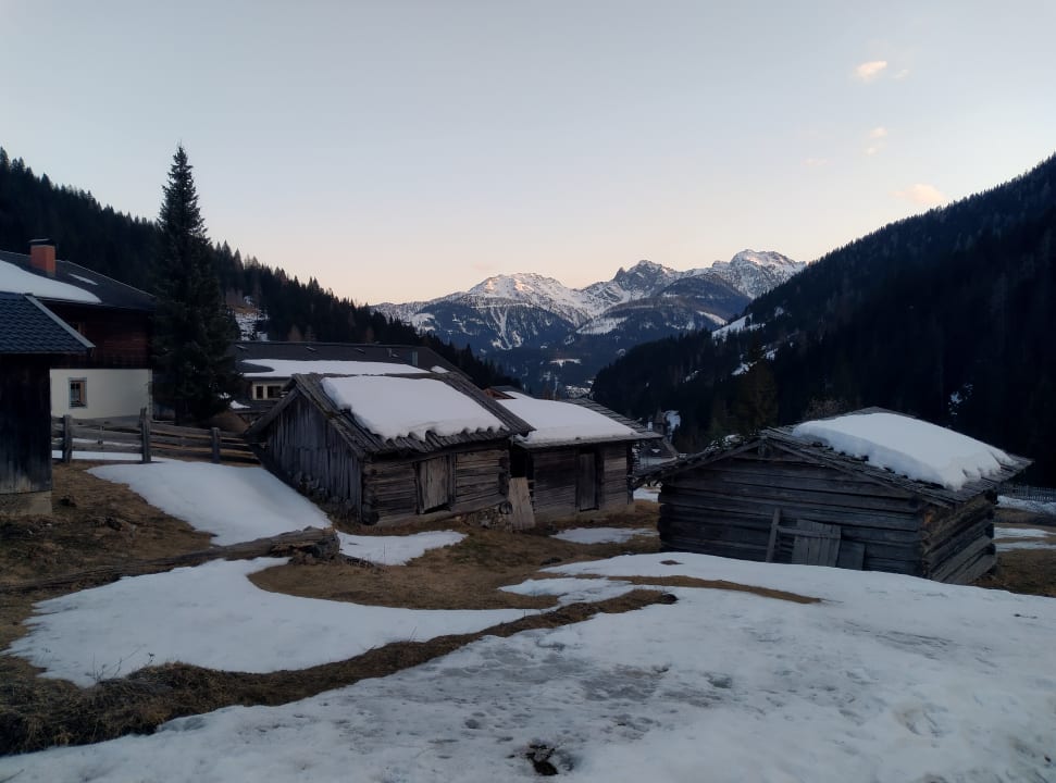 Außenansicht Almwellness-Resort Tuffbad