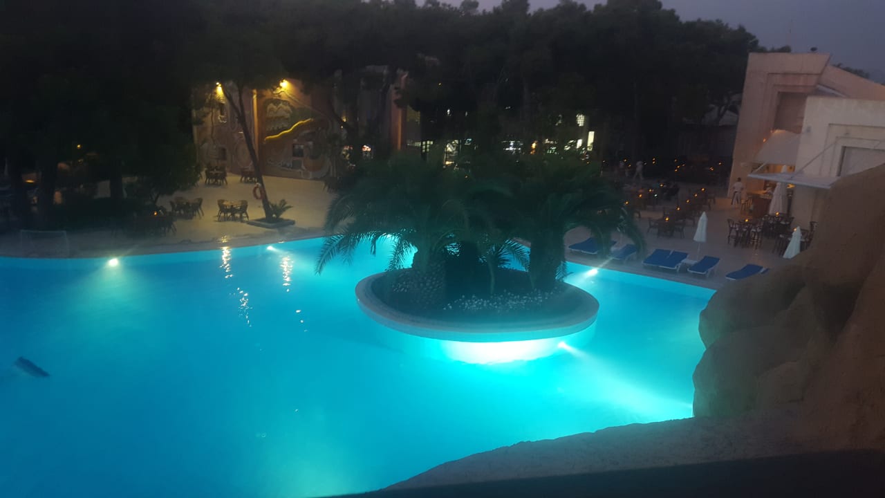 Pool Blue Waters Club