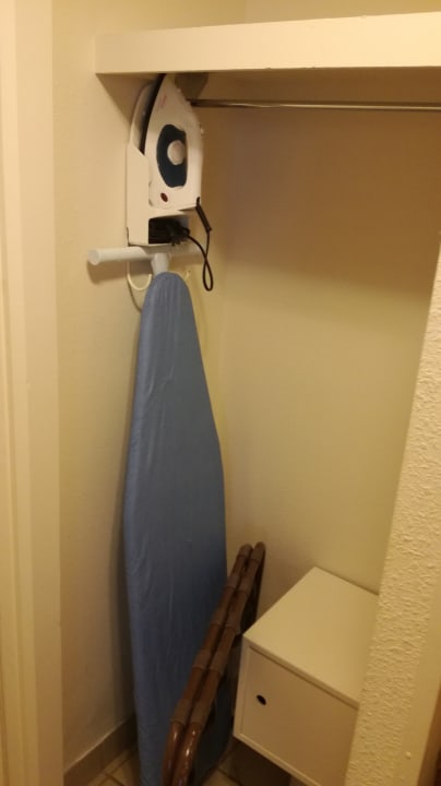 Zimmer Days Inn Maui Oceanfront Inn