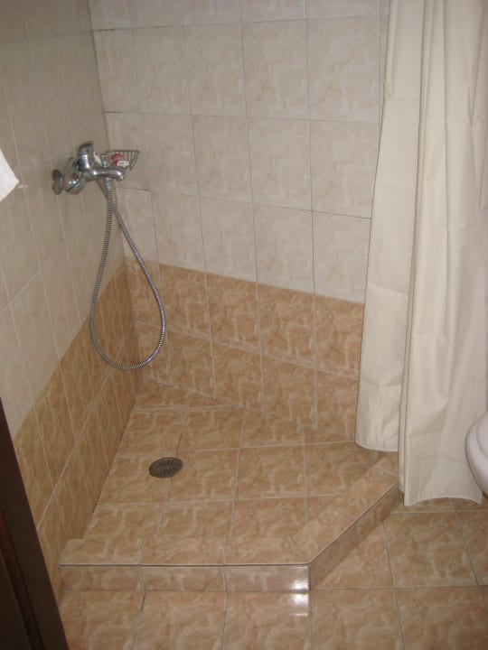 Im Bad - Ausstattung Hotel Mathios Village