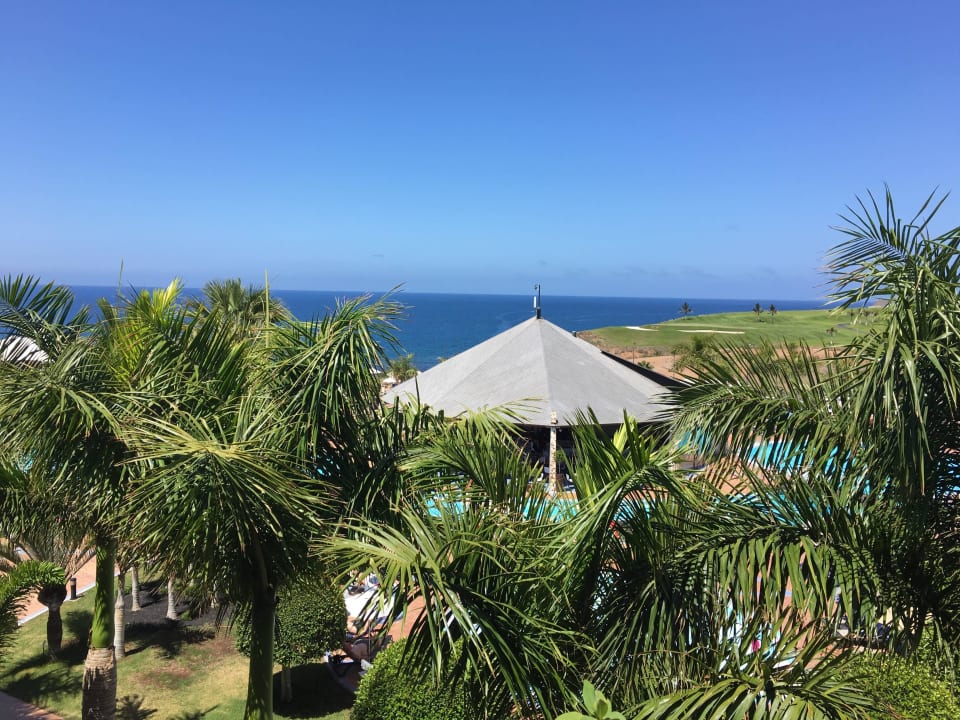 Ausblick von unserem Balkon mit Poolbar H10 Playa Meloneras Horizons Collection