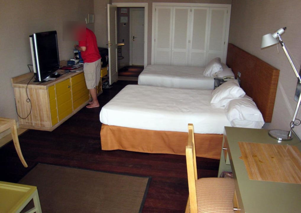 Junior suite #212 Hotel Playa Victoria