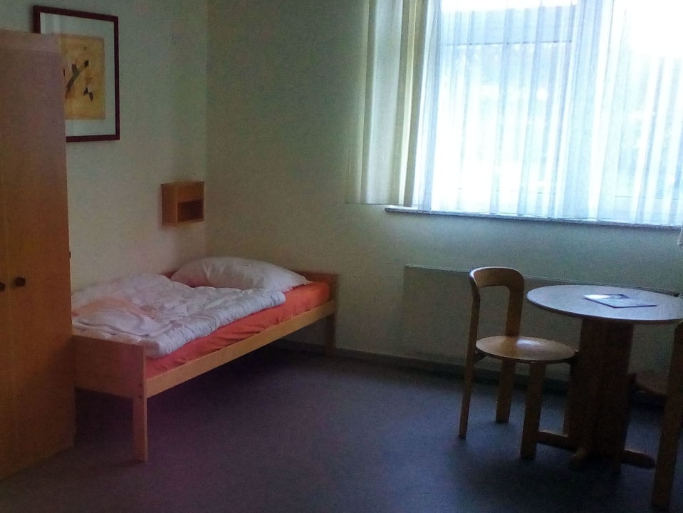 Jugendherberge Bad Neuenahr-Ahrweiler. Ahrtal-Jugendherberge Bad Neuenahr-Ahrweiler