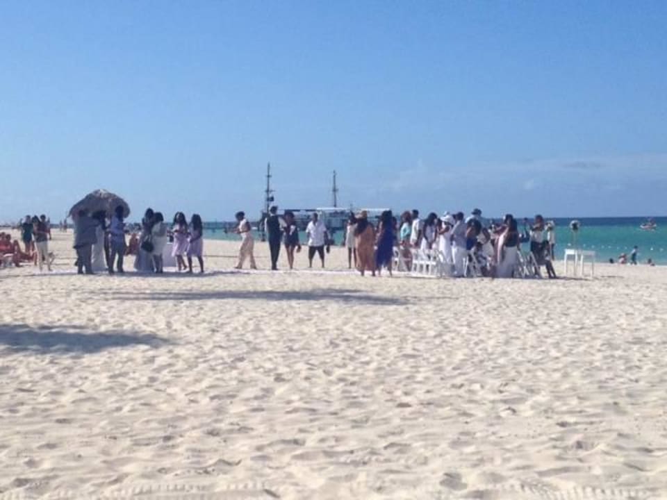 Strand vorm Preff Club, täglische Hochzeiten Dreams Royal Beach Punta Cana