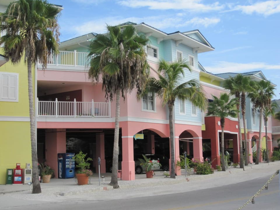 Außenansicht Lighthouse Resort Inn & Suites