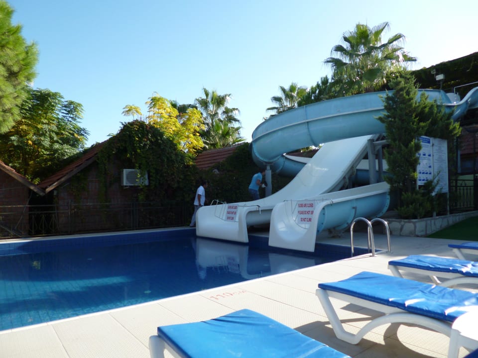 Nur zu bestimmten Zeiten geöffnet Can Garden Beach