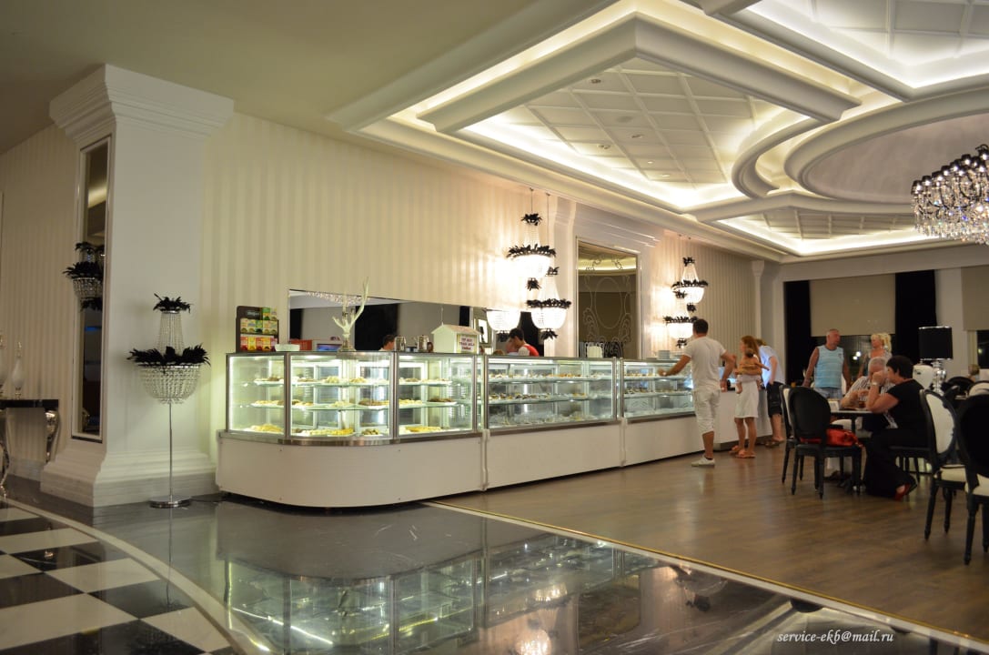 Кондитерская Hotel Delphin Imperial