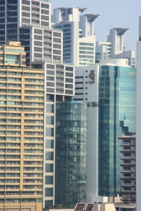 Skyline Bangkok Adelphi Suites Hotel