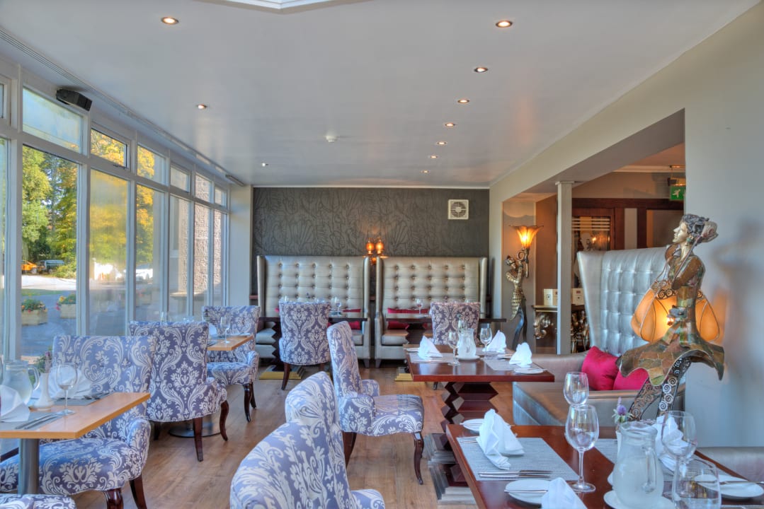 Gastro Muthu Newton Hotel