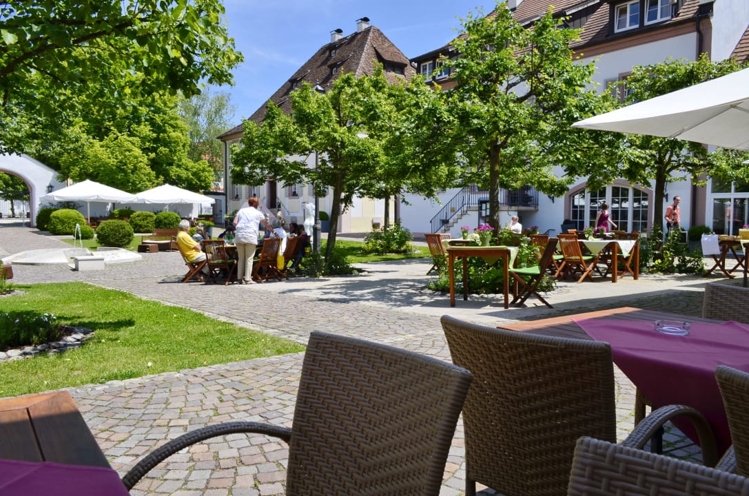 Großzügige Eleganz Schloss Reinach