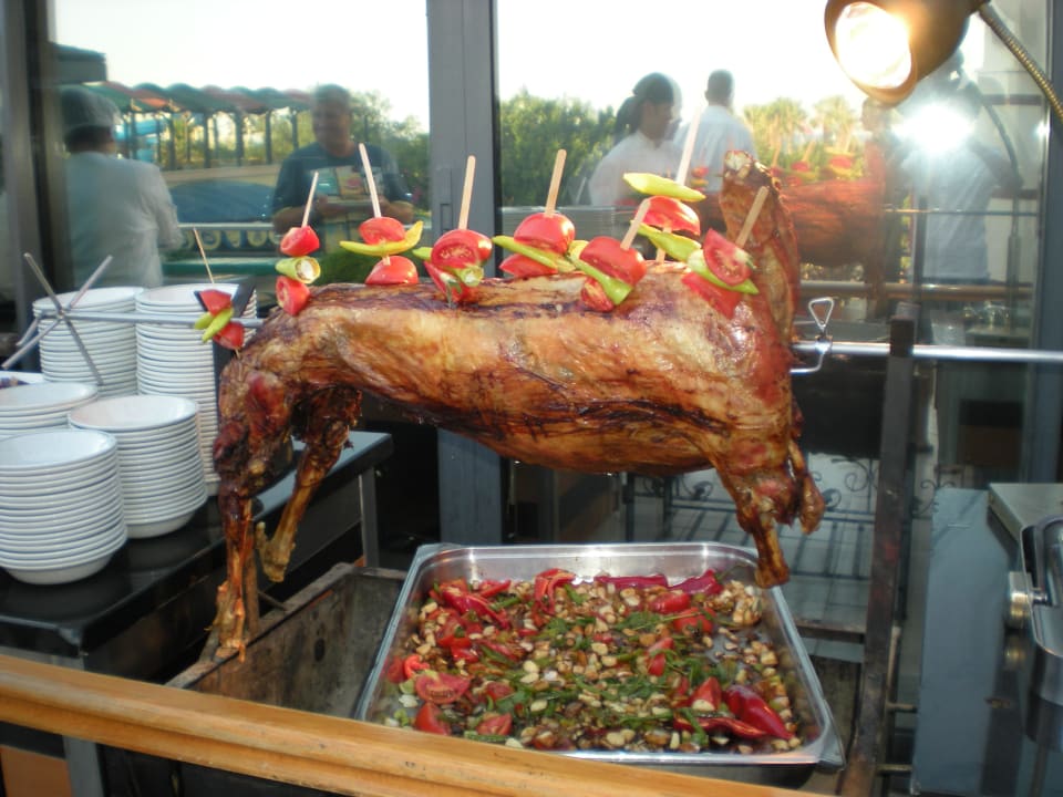 Lecker, lecker, lecker! Limak Limra Hotel & Resort