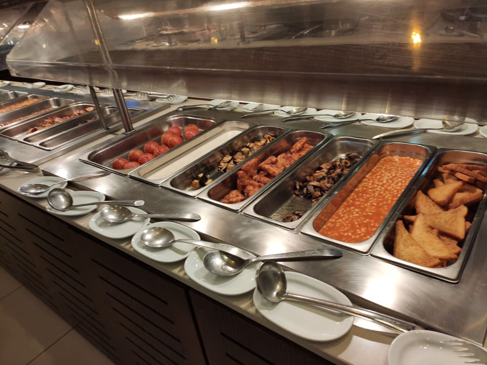 Gastro Crystal Springs Beach Hotel