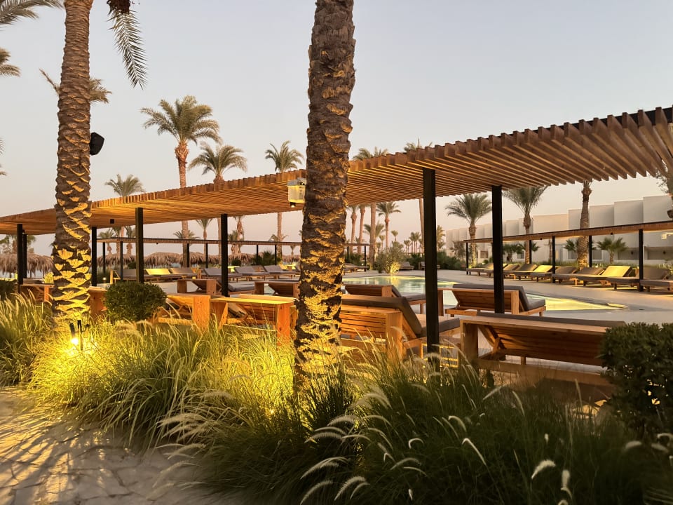 Pool Serry Beach Resort