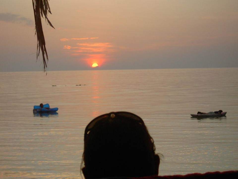 April 2009 Summer Island Maldives