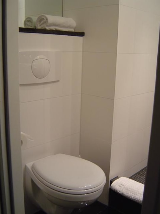 Badezimmer Motel One Hamburg-Altona