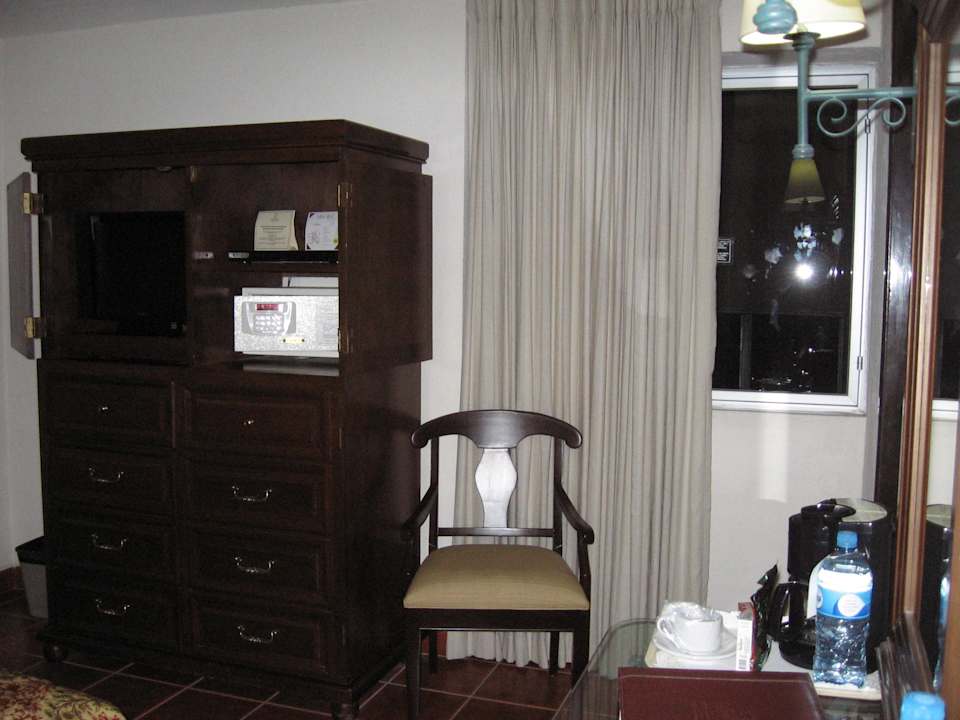 TV und Safe vorhanden Gamma by Fiesta Inn Mérida El Castellano