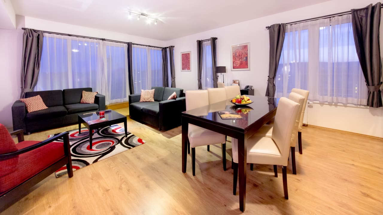 Three Bedroom Executive Apartment Escala Hotel & Suites