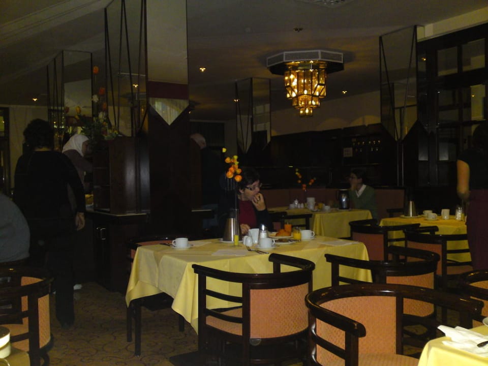 Frühstücksraum Mercure Hotel Raphael Wien