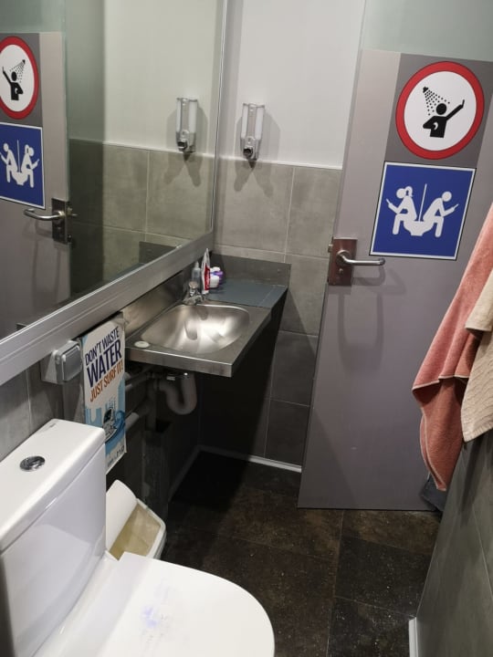 Zimmer Urbany Hostel Barcelona