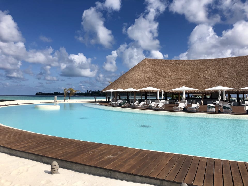 Pool Cinnamon Velifushi Maldives - Free One-Way Speedboat and 02 Kids Under 12 Stay & Dine Free