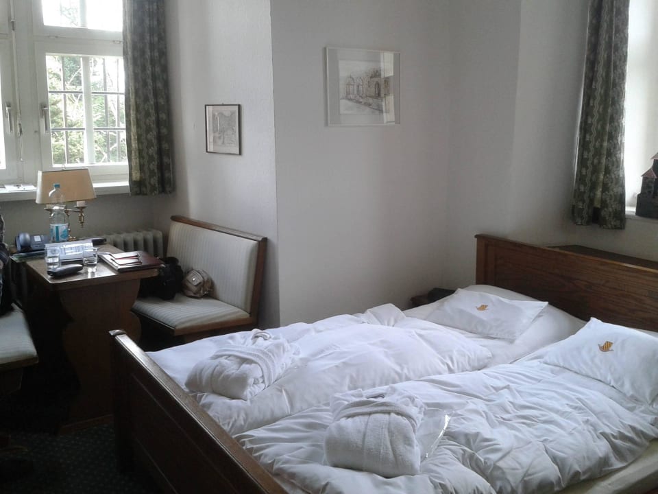 Zimmer 68 Schnellenberg Burghotel