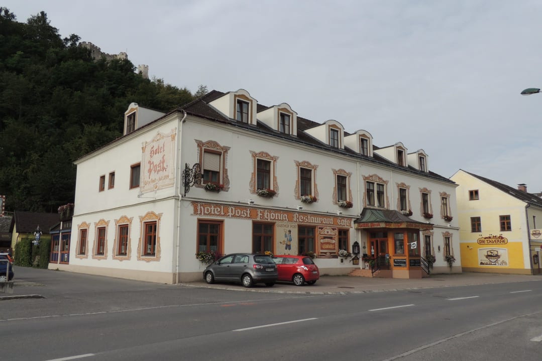 Ansicht Hotel von Straße aus Hotel Post Hönigwirt