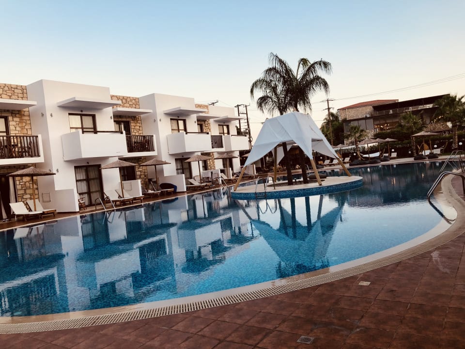 Pool The Costa Lindia Blue Star - Adults only