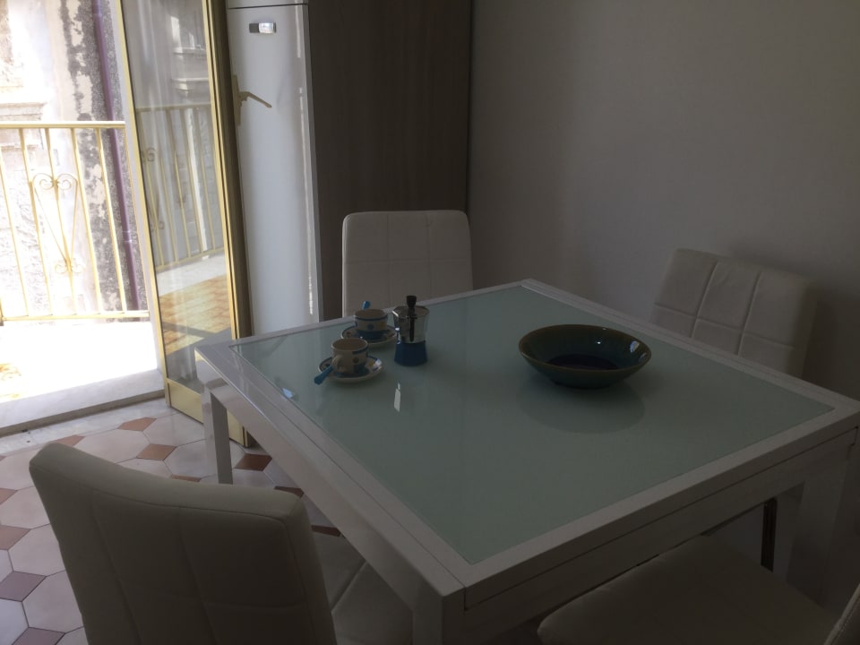 Zimmer Avola Flats First Floor